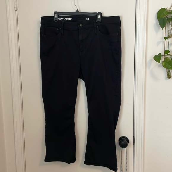 J.Crew 9” Billie Demi Boot Crop Jeans in stay black, size 34 - Picture 1 of 6